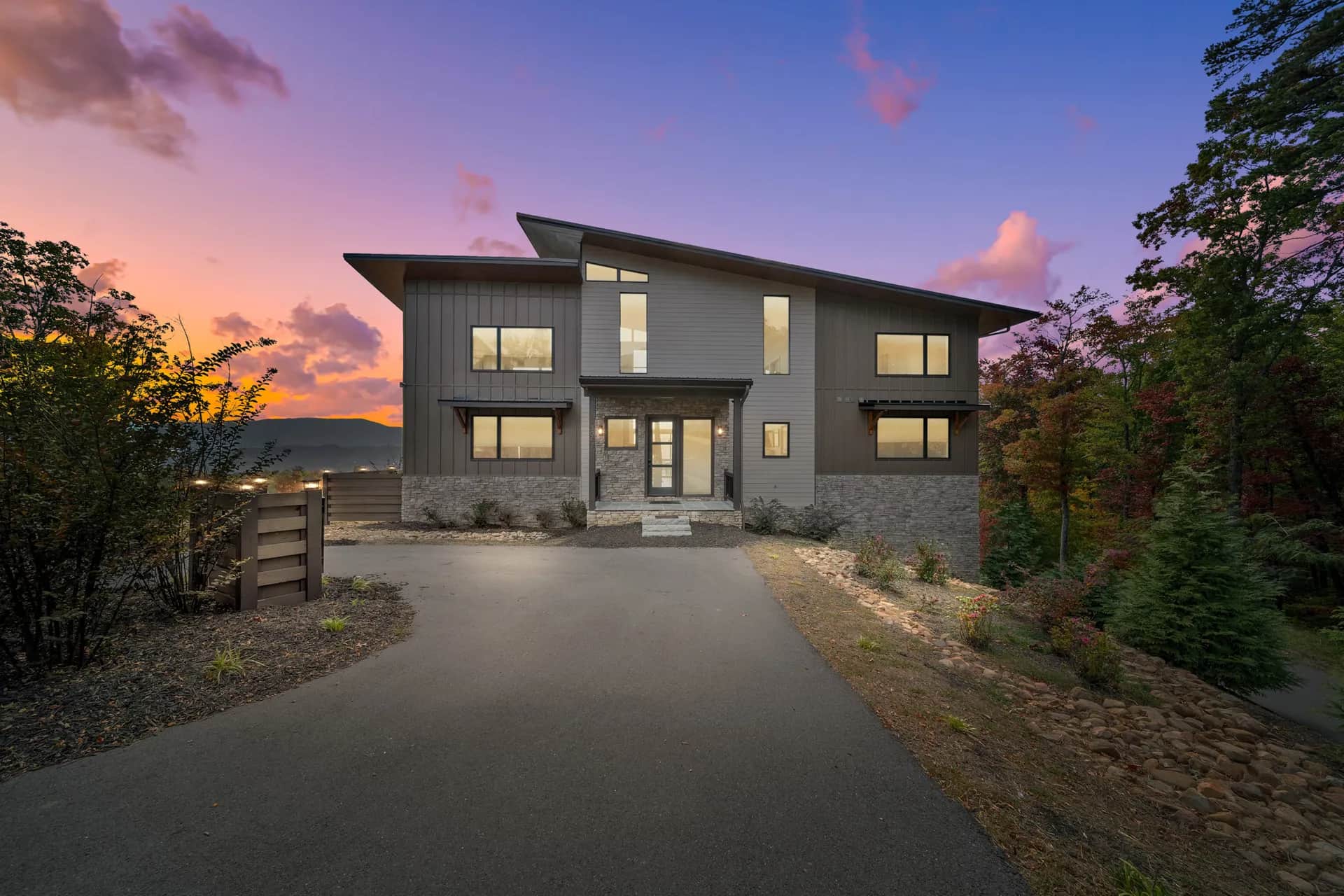 Cabin At The Summit with Mountain Views — luxury vacation rental in Sevierville, TN
